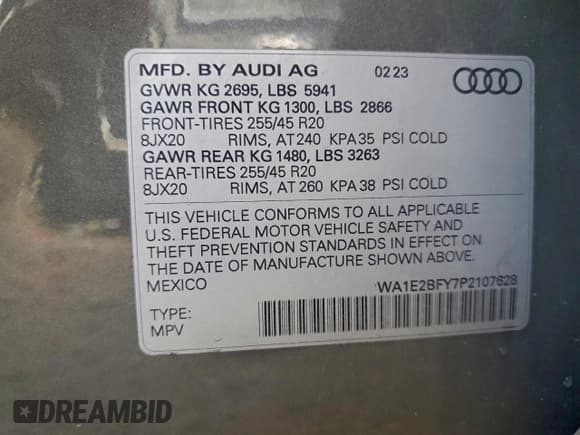 ✅ 2023 Audi Q5 Premium Plus • VIN: WA1E2BFY7P2107628 • Lot: 92935065. Wystawiony na Copart z przebiegiem 15 731 mil. Bezpłatny archiwum sprzedaży aukcyjnych z USA i szczegółowy raport historii pojazdu na DreamBid. Zdjęcie 13.