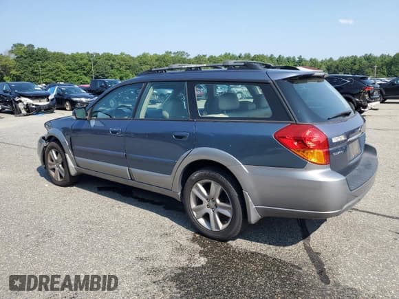 ✅ 2005 Subaru Legacy Outback L.L. Bean • VIN: 4S4BP86C454366866 • Лот: 65503045. Опубликован ранее на Copart с пробегом 185 398 миль. Бесплатный доступ к архиву аукционных продаж из США и подробный отчёт об истории автомобиля на DreamBid. Изображение 2.