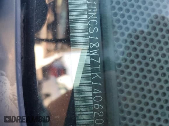 ✅ 1996 Chevrolet Blazer LS • VIN: 1GNCS18W7TK140620 • Лот: 87446815. Опубликован ранее на Copart с пробегом 186 497 миль. Бесплатный доступ к архиву аукционных продаж из США и подробный отчёт об истории автомобиля на DreamBid. Изображение 13.