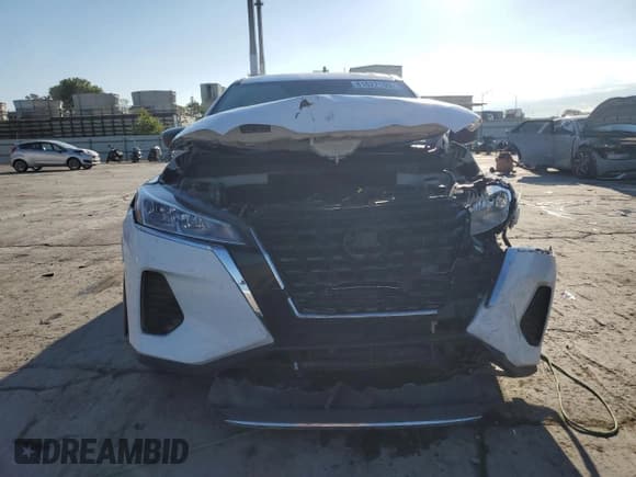 ✅ 2024 Nissan Kicks S • VIN: 3N1CP5BV3RL558846 • Lot: 81622105. Listed on Copart with 42,760 mi. Free auction sales archive from the USA and detailed vehicle history report at DreamBid. Image 5.