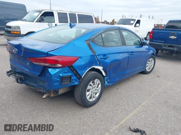 ✅ 2017 Hyundai Elantra SE • VIN: 5NPD74LF4HH126106 • Lot: 43425562. Listed on IAAI with 180,587 mi. Free auction sales archive from the USA and detailed vehicle history report at DreamBid. Image 4.