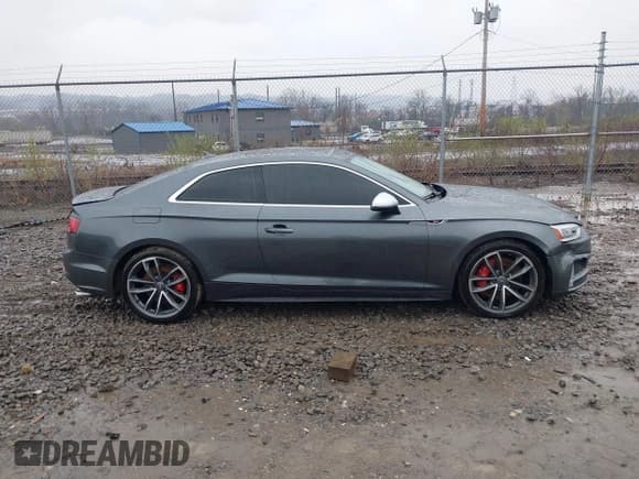 ✅ 2018 Audi S5 Prestige • VIN: WAUR4AF54JA040952 • Лот: 41999272. Опубликован ранее на IAAI с пробегом 57 983 миль. Бесплатный доступ к архиву аукционных продаж из США и подробный отчёт об истории автомобиля на DreamBid. Изображение 13.
