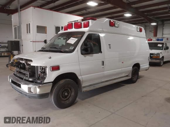 ✅ 2011 Ford Econoline Cargo Commercial • VIN: 1FDSS3EL8BDB09031 • Lot: 41468583. Listed on IAAI with 368,599 mi. Free auction sales archive from the USA and detailed vehicle history report at DreamBid. Image 2.