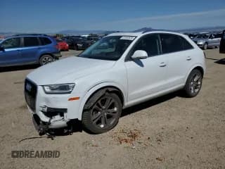 ✅ 2015 Audi Q3 Premium Plus • VIN: WA1EFCFS2FR002488 • Lot: 61646535. Wystawiony na Copart z przebiegiem 109 349 mil. Bezpłatny archiwum sprzedaży aukcyjnych z USA i szczegółowy raport historii pojazdu na DreamBid. Zdjęcie 1.