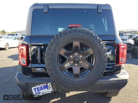 ✅ 2025 Ford Bronco Big Bend • VIN: 1FMEE7BH1SLA81946 • Lot: 89869335. Wystawiony na Copart z przebiegiem 458 mil. Bezpłatny archiwum sprzedaży aukcyjnych z USA i szczegółowy raport historii pojazdu na DreamBid. Zdjęcie 6.