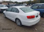 ✅ 2013 Volkswagen Jetta SE • VIN: 3VWDP7AJ2DM373831 • Lot: 43550990. Wystawiony na IAAI z przebiegiem 101 574 mil. Bezpłatny archiwum sprzedaży aukcyjnych z USA i szczegółowy raport historii pojazdu na DreamBid. Zdjęcie 3.