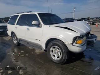 ✅ 1998 Lincoln Navigator • VIN: 5LMPU28L4WLJ29629 • Лот: 72388524. Опубликован ранее на Copart с пробегом 211 444 миль. Бесплатный доступ к архиву аукционных продаж из США и подробный отчёт об истории автомобиля на DreamBid. Изображение 4.