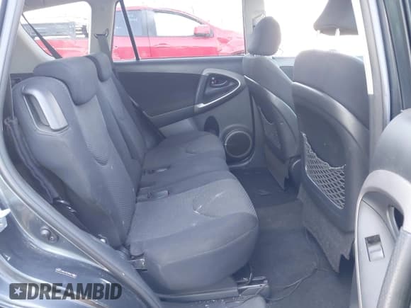 ✅ 2008 Toyota RAV4 Sport • VIN: JTMZK32V786012988 • Lot: 42533058. Listed on IAAI with 207,877 mi. Free auction sales archive from the USA and detailed vehicle history report at DreamBid. Image 8.