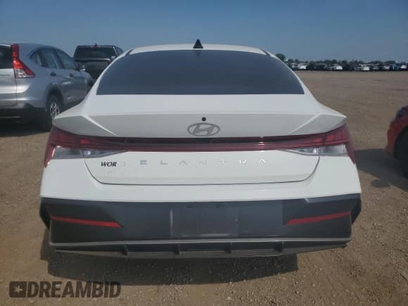 ✅ 2025 Hyundai Elantra SEL Convenience • VIN: KMHLS4DG9SU881021 • Lot: 65757385. Listed on Copart with 13,135 mi. Free auction sales archive from the USA and detailed vehicle history report at DreamBid. Image 6.