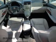 ✅ 2010 Lexus HS 250h • VIN: JTHBB1BA6A2022135 • Лот: 72088844. Опубликован ранее на Copart с пробегом 125 336 миль. Бесплатный доступ к архиву аукционных продаж из США и подробный отчёт об истории автомобиля на DreamBid. Изображение 8.