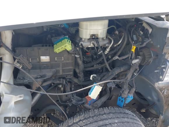 ✅ 2015 Chevrolet Silverado 2500HD LT • VIN: 1GC1CVE85FF587440 • Lot: 42545643. Listed on IAAI with Not provided. Free auction sales archive from the USA and detailed vehicle history report at DreamBid. Image 19.