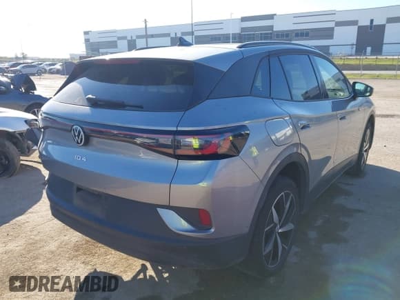 ✅ 2023 Volkswagen ID.4 S • VIN: 1V25MPE83PC030764 • Lot: 43486585. Listed on IAAI with 23,653 mi. Free auction sales archive from the USA and detailed vehicle history report at DreamBid. Image 4.