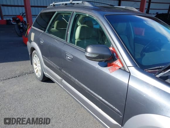 ✅ 2008 Subaru Outback L.L. Bean • VIN: 4S4BP86C884317948 • Лот: 41971595. Опубликован ранее на IAAI с пробегом 172 542 миль. Бесплатный доступ к архиву аукционных продаж из США и подробный отчёт об истории автомобиля на DreamBid. Изображение 6.
