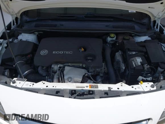 ✅ 2019 Buick Cascada Premium • VIN: W04WH3N5XKG343783 • Lot: 42692387. Wystawiony na IAAI z przebiegiem 82 869 mil. Bezpłatny archiwum sprzedaży aukcyjnych z USA i szczegółowy raport historii pojazdu na DreamBid. Zdjęcie 10.