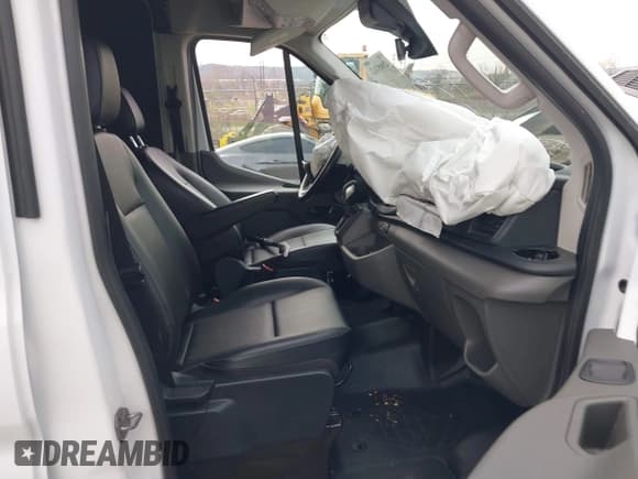 ✅ 2023 Ford Transit Cargo • VIN: 1FTBR1C80PKA42107 • Лот: 42005312. Опубликован ранее на IAAI с пробегом 80 123 миль. Бесплатный доступ к архиву аукционных продаж из США и подробный отчёт об истории автомобиля на DreamBid. Изображение 5.