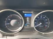 ✅ 2011 Hyundai Sonata Hybrid • VIN: KMHEC4A4XBA017922 • Lot: 70760894. Listed on Copart with 158,093 mi. Free auction sales archive from the USA and detailed vehicle history report at DreamBid. Image 9.