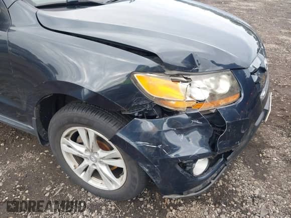 2011 Hyundai Santa Fe Limited с VIN 5XYZKDAG9BG005943, выставлен на аукционе IAAI как лот 43448357 с пробегом 221 315 миль миль и . История ставок и продаж доступна на DreamBid. Изображение 6.
