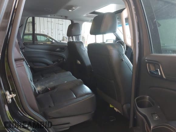 ✅ 2017 Chevrolet Tahoe LT • VIN: 1GNSKBKC5HR220870 • Lot: 42826896. Listed on IAAI with 142,036 mi. Free auction sales archive from the USA and detailed vehicle history report at DreamBid. Image 8.