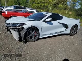 ✅ 2022 Chevrolet Corvette 2LT • VIN: 1G1YB2D46N5123309 • Lot: 91877715. Wystawiony na Copart z przebiegiem 10 132 mil. Bezpłatny archiwum sprzedaży aukcyjnych z USA i szczegółowy raport historii pojazdu na DreamBid. Zdjęcie 1.