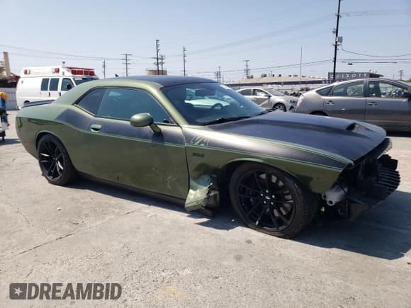 ✅ 2020 Dodge Challenger R/T Scat Pack • VIN: 2C3CDZFJXLH205965 • Lot: 64465094. Wystawiony na Copart z przebiegiem 23 577 mil. Bezpłatny archiwum sprzedaży aukcyjnych z USA i szczegółowy raport historii pojazdu na DreamBid. Zdjęcie 4.