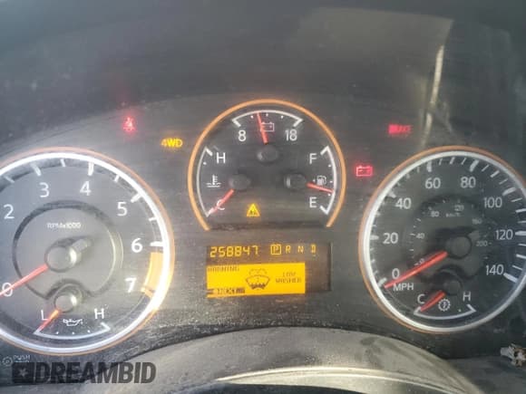 ✅ 2010 Nissan Titan SE • VIN: 1N6AA0CC0AN324946 • Lot: 82997464. Listed on Copart with 258,847 mi. Free auction sales archive from the USA and detailed vehicle history report at DreamBid. Image 9.