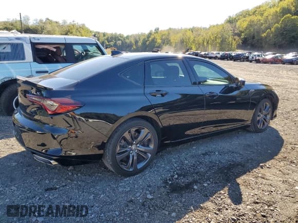 ✅ 2023 Acura TLX w/A-Spec Package • VIN: 19UUB5F50PA003529 • Lot: 84965595. Wystawiony na Copart z przebiegiem 12 319 mil. Bezpłatny archiwum sprzedaży aukcyjnych z USA i szczegółowy raport historii pojazdu na DreamBid. Zdjęcie 3.