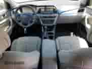 ✅ 2016 Hyundai Sonata SE • VIN: KMHE24L18GA040323 • Lot: 54715175. Wystawiony na Copart z przebiegiem 154 506 mil mil. Skorzystaj z bezpłatnego archiwum sprzedaży aukcyjnych z USA i zobacz szczegółowy raport historii pojazdu na DreamBid. Zdjęcie 8.