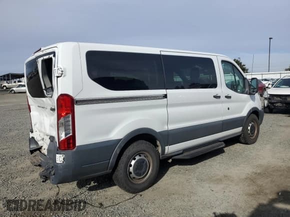 ✅ 2017 Ford Transit XL • VIN: 1FMZK1YM4HKA05888 • Lot: 78957974. Wystawiony na Copart z przebiegiem 158 768 mil. Bezpłatny archiwum sprzedaży aukcyjnych z USA i szczegółowy raport historii pojazdu na DreamBid. Zdjęcie 3.