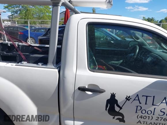 ✅ 2013 Toyota Tacoma • VIN: 5TFNX4CN9DX021863 • Lot: 43053520. Wystawiony na IAAI z przebiegiem 195 893 mil. Bezpłatny archiwum sprzedaży aukcyjnych z USA i szczegółowy raport historii pojazdu na DreamBid. Zdjęcie 13.