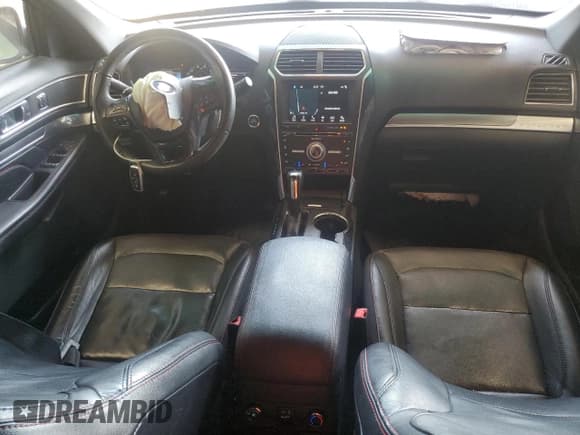 ✅ 2017 Ford Explorer Sport • VIN: 1FM5K8GTXHGB44295 • Lot: 66992255. Wystawiony na Copart z przebiegiem 127 266 mil. Bezpłatny archiwum sprzedaży aukcyjnych z USA i szczegółowy raport historii pojazdu na DreamBid. Zdjęcie 8.