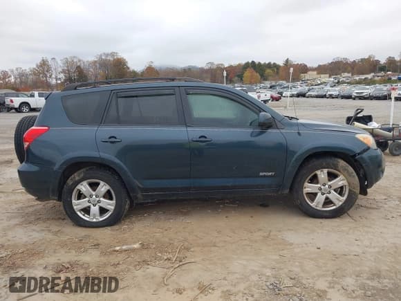 ✅ 2008 Toyota RAV4 Sport • VIN: JTMZD32V085111300 • Lot: 40682063. Listed on IAAI with Not provided. Free auction sales archive from the USA and detailed vehicle history report at DreamBid. Image 13.