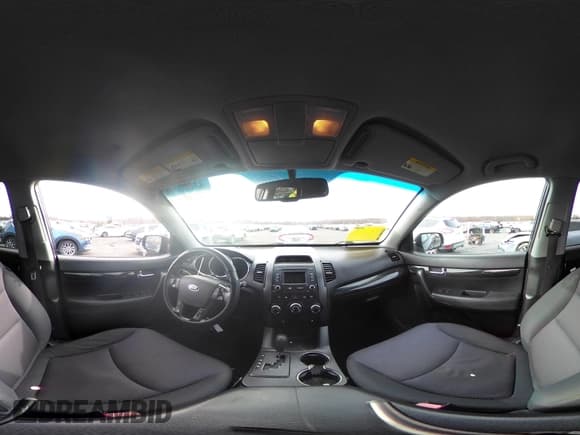 ✅ 2013 Kia Sorento LX • VIN: 5XYKT3A67DG393788 • Lot: 43655319. Listed on IAAI with 256,719 mi. Free auction sales archive from the USA and detailed vehicle history report at DreamBid. Image 18.