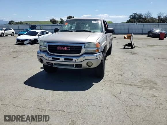 ✅ 2004 GMC Sierra 2500 SLE • VIN: 1GTGK23U64F211239 • Lot: 54905465. Listed on Copart with 193,492 mi. Free auction sales archive from the USA and detailed vehicle history report at DreamBid. Image 13.