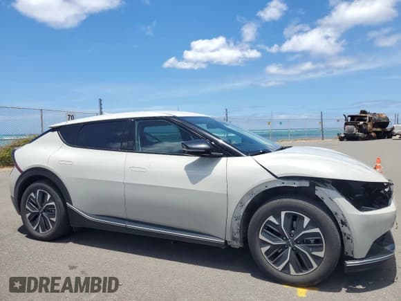 ✅ 2022 Kia EV6 Wind • VIN: KNDC34LA5N5058096 • Lot: 64698585. Listed on Copart with 39,474 mi. Free auction sales archive from the USA and detailed vehicle history report at DreamBid. Image 4.