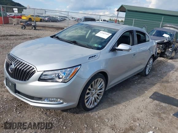 ✅ 2014 Buick LaCrosse Premium II • VIN: 1G4GF5G3XEF305550 • Lot: 43287999. Wystawiony na IAAI z przebiegiem 38 330 mil. Bezpłatny archiwum sprzedaży aukcyjnych z USA i szczegółowy raport historii pojazdu na DreamBid. Zdjęcie 17.
