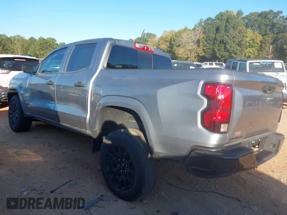 ✅ 2025 Chevrolet Colorado 2WD Work Truck • VIN: 1GCPSBEK2S1117851 • Лот: 43473966. Опубликован ранее на IAAI с пробегом 5 344 миль. Бесплатный доступ к архиву аукционных продаж из США и подробный отчёт об истории автомобиля на DreamBid. Изображение 3.