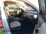 ✅ 2021 Chevrolet Equinox LS • VIN: 3GNAXHEV0MS141689 • Lot: 43693297. Wystawiony na IAAI z przebiegiem 140 632 mil. Bezpłatny archiwum sprzedaży aukcyjnych z USA i szczegółowy raport historii pojazdu na DreamBid. Zdjęcie 5.