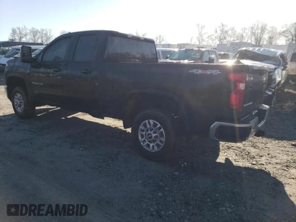 ✅ 2024 Chevrolet Silverado 2500HD LT • VIN: 1GC5YNE70RF118495 • Lot: 46582655. Listed on Copart with 15,468 mi. Free auction sales archive from the USA and detailed vehicle history report at DreamBid. Image 2.
