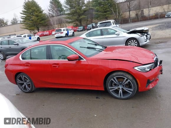 ✅ 2022 BMW 3 Series 330i xDrive • VIN: 3MW5R7J03N8C40477 • Lot: 41826953. Listed on IAAI with 18,317 mi. Free auction sales archive from the USA and detailed vehicle history report at DreamBid. Image 13.