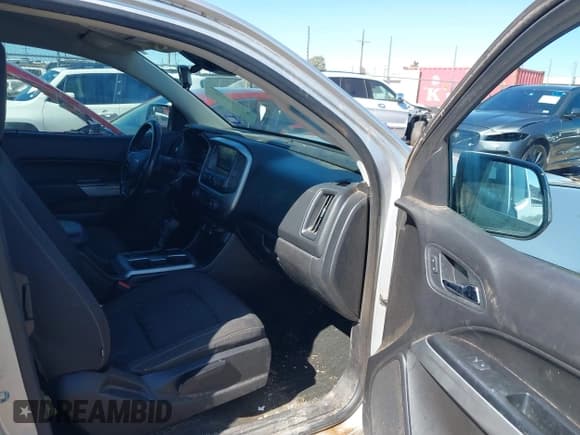 ✅ 2016 Chevrolet Colorado 2WD LT • VIN: 1GCHSCE37G1160754 • Лот: 43475205. Опубликован ранее на IAAI с пробегом 111 595 миль. Бесплатный доступ к архиву аукционных продаж из США и подробный отчёт об истории автомобиля на DreamBid. Изображение 5.