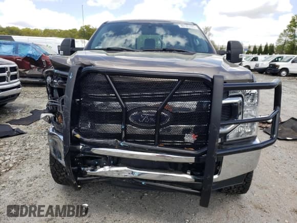 ✅ 2020 Ford F-250 XL • VIN: 1FT7X2BN5LEE72152 • Lot: 48145395. Listed on Copart with 20,757 mi. Free auction sales archive from the USA and detailed vehicle history report at DreamBid. Image 5.