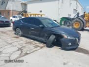 ✅ 2020 Nissan Altima SL • VIN: 1N4BL4EW2LN308403 • Lot: 42553330. Wystawiony na IAAI z przebiegiem 98 640 mil. Bezpłatny archiwum sprzedaży aukcyjnych z USA i szczegółowy raport historii pojazdu na DreamBid. Zdjęcie 1.