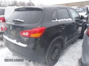 ✅ 2016 Mitsubishi Outlander SE • VIN: JA4AP3AW9GZ035429 • Lot: 43838373. Listed on IAAI with 221,594 mi. Free auction sales archive from the USA and detailed vehicle history report at DreamBid. Image 4.