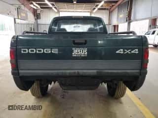 1998 Dodge 1500 с VIN 1B7HF13Y0WJ150721, выставлен на аукционе Copart как лот 82356684 с пробегом 209 291 миль миль и Списание • Salvage title. История ставок и продаж доступна на DreamBid. Изображение 6.