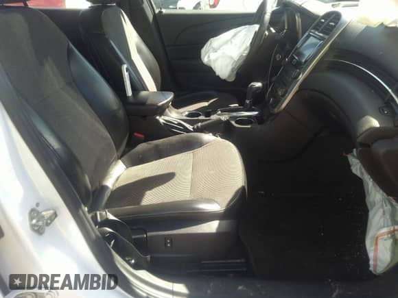 2015 Chevrolet Malibu LT с VIN 1G11C5SL4FF134931, выставлен на аукционе IAAI как лот 40144130 с пробегом 84 094 миль миль и . История ставок и продаж доступна на DreamBid. Изображение 5.