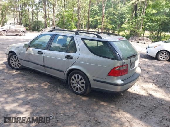 ✅ 2003 Saab 9-5 Linear Sport • VIN: YS3EB59E633036007 • Лот: 42577647. Опубликован ранее на IAAI с пробегом 239 600 миль. Бесплатный доступ к архиву аукционных продаж из США и подробный отчёт об истории автомобиля на DreamBid. Изображение 3.