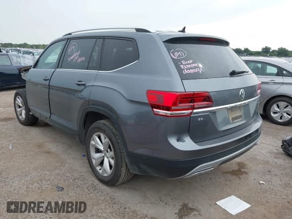 ✅ 2018 Volkswagen Atlas SE • VIN: 1V2DP2CAXJC600178 • Lot: 42929529. Listed on IAAI with 96,326 mi. Free auction sales archive from the USA and detailed vehicle history report at DreamBid. Image 3.