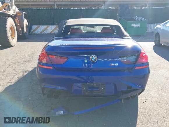✅ 2018 BMW M6 • VIN: WBS6G9C56JBM23844 • Лот: 41206052. Опубликован ранее на IAAI с пробегом 32 670 миль. Бесплатный доступ к архиву аукционных продаж из США и подробный отчёт об истории автомобиля на DreamBid. Изображение 16.