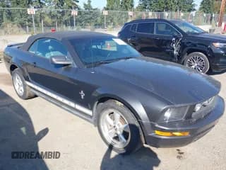 ✅ 2007 Ford Mustang Deluxe • VIN: 1ZVHT84N175302664 • Lot: 43241981. Listed on IAAI with 179,977 mi. Free auction sales archive from the USA and detailed vehicle history report at DreamBid. Image 1.