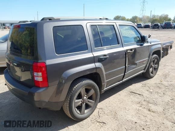 ✅ 2016 Jeep Patriot Sport • VIN: 1C4NJRBB9GD695555 • Lot: 43535616. Wystawiony na IAAI z przebiegiem 186 184 mil. Bezpłatny archiwum sprzedaży aukcyjnych z USA i szczegółowy raport historii pojazdu na DreamBid. Zdjęcie 4.
